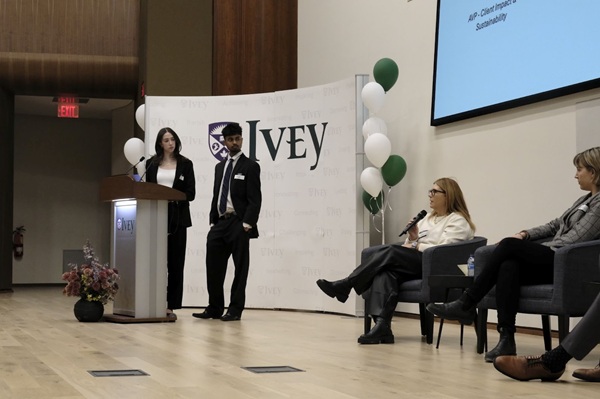 Amy Gibbons speaking to students